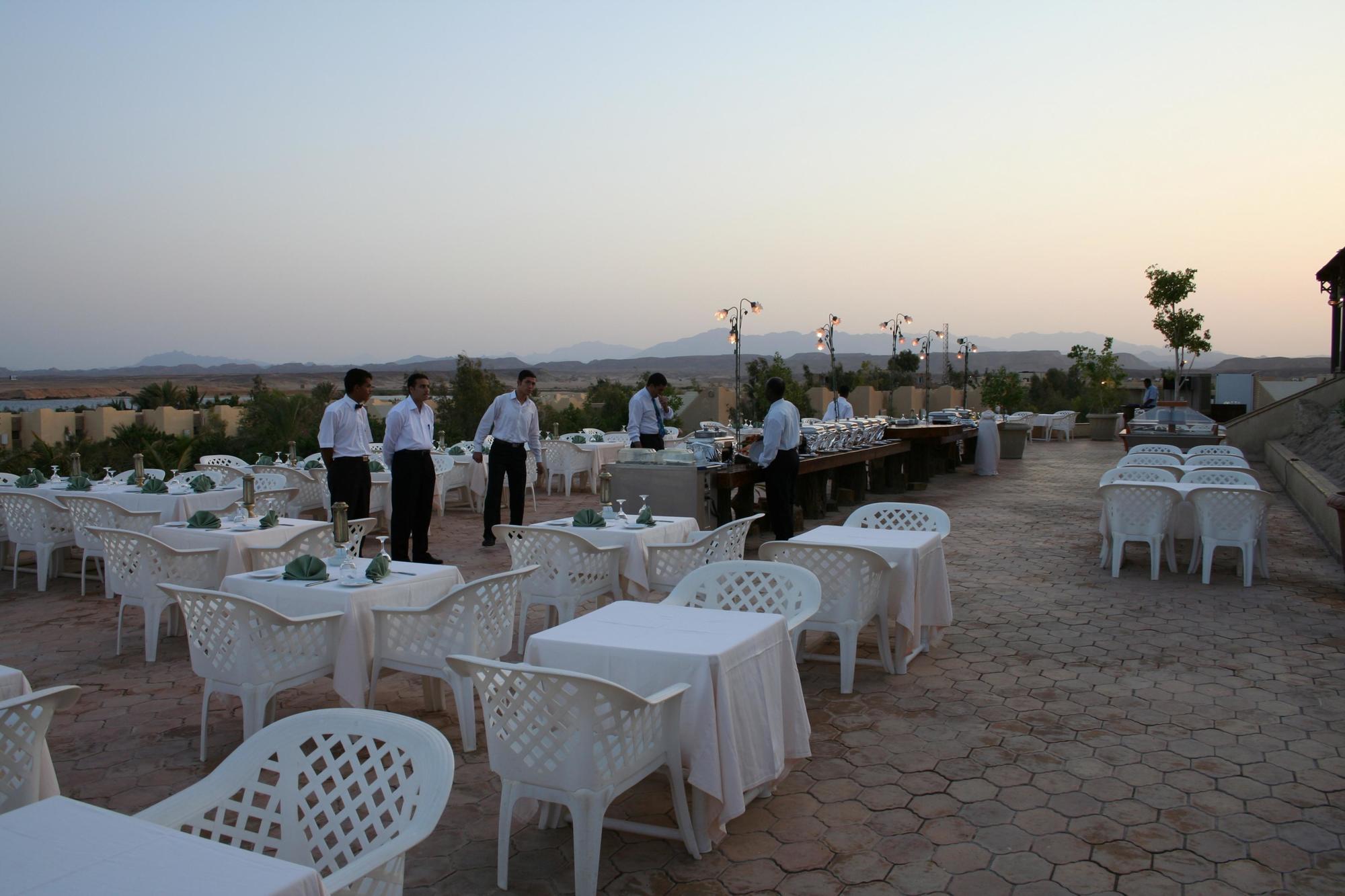 Mangrove Bay Resort El Qoseir Exterior photo